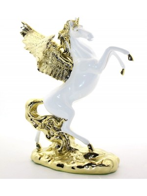 Ecoport Polyester Şahlanan Kanatlı At Figürü