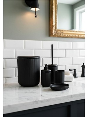Feyza Design Şık Siyah Çizgili 5'li Banyo Seti, Zarif ve Fonksiyonel Tasarım