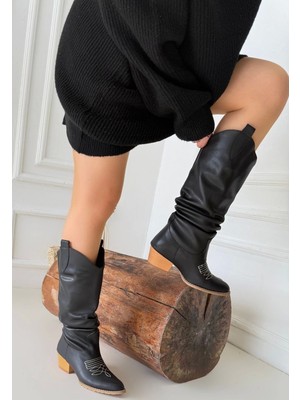 TeknoKapsül Jeoni Siyah Cilt Topuklu Çizme