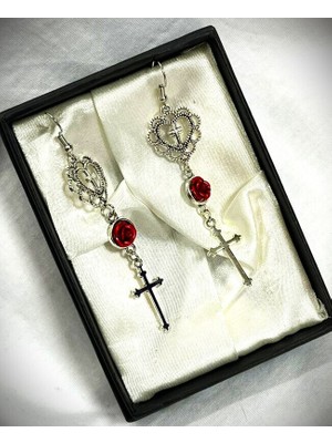 Dükkan Design Kalpler ve Haçlar Gotik Küpe