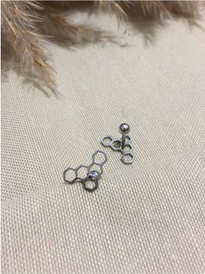 Jaida Moda 316L Cerrahi Çelik Gri Bal Peteği Figürlü Tragus, Kıkırdak, Helix 6mm Piercing