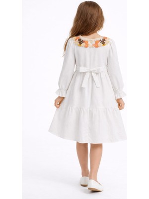 Tarz Çocuk Kız Çocuk Beyaz Çiçek Işlemeli Uzun Kollu Elbise – Belden Kuşaklı, Düğmeli, Keten Şık Tasarım