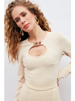 Sateen Zincir Detaylı Bluz - Bej