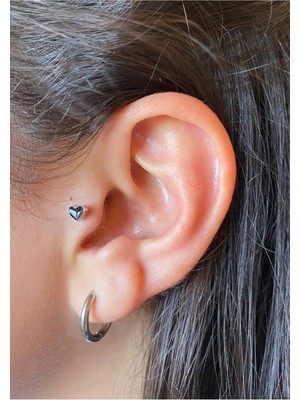 Jaida Moda Kadın Siyah Kalp Figürlü Cerrahi Çelik Tragus Helix Piercing