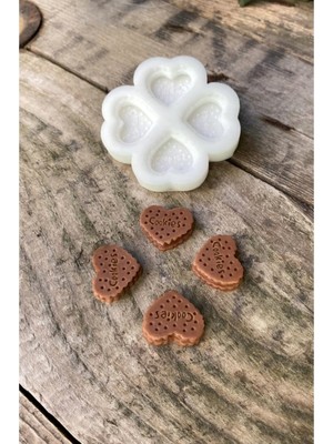 Feyza Design Kalp Şeklinde Silikon Mum Kalıbı, Dekoratif ve Pratik Kullanım