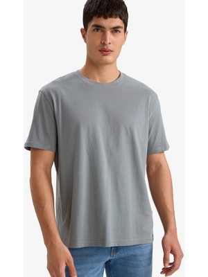 DeFacto New Regular Fit %100 Pamuk Basic Tişört V7699AZ26SP