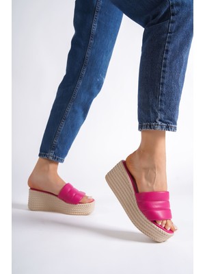 Aesco Reına Dolgu Topuklu Ortopedik Taban Hasır Görünümlü Kadın Terlik Ckt - Fuşya