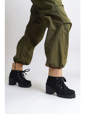 Aesco Emma Bağcıklı Fermuarlı Ortopedik Taban Topuklu Kürk Detaylı Süet Kadın Bot Sst - Siyah