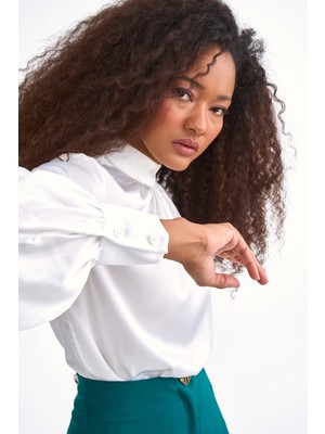 Sateen Yaka Detaylı Saten Bluz - Ekru