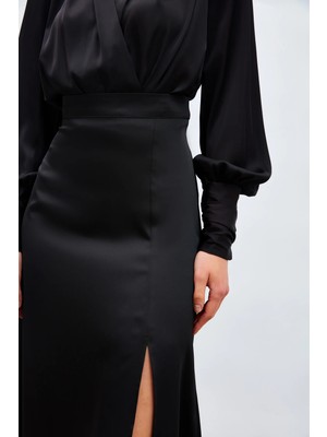 Sateen Yırtmaçlı Saten Etek - Siyah