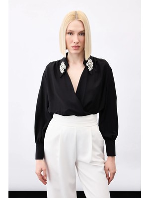 Sateen Aksesuar Detaylı Bodysuit Bluz - Siyah