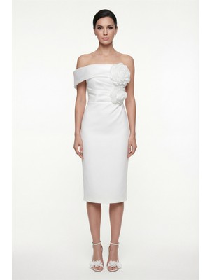 Lafaba Kadın Beyaz Kayık Yaka Çiçek Detaylı Söz Nişan Nikah Abiye Elbise