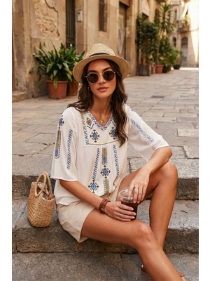 Lela Pamuklu Regular Fit Nakış Işlemeli Bluz Bayan Bluz 611BZ0247