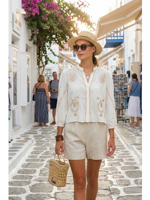 Lela Nakış Işlemeli Truvakar Kol Hakim Yaka Pamuklu Şile Bezi Gömlek Bayan Gömlek 611BZ004410