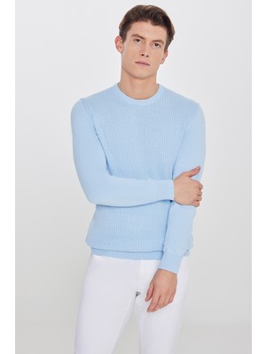 %100 Pamuk Standart Fit Normal Kesim Bisiklet Yaka Jakarlı Triko Kazak