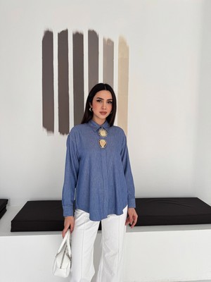 Büyük Iğne Tokalı Denim Gömlek