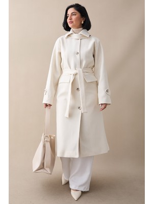 inStyle Yakası Apoletli Kapak Cep Beyaz Kaşe Kaban