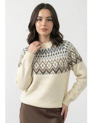inStyle Yakası Desenli Ekru Triko Kazak