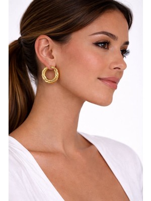 db DİLEK BAŞ TASARIM Burgu Detaylı Çelik Halka Küpe