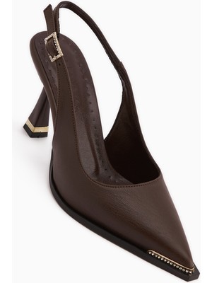 Limoya Vita Kahve Taş Detaylı Önü Kapalı Topuklu Kadın Ayakkabı