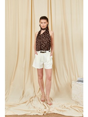 Tena Kadın Krem Kalın  Biritli Kemerli Mini Şort