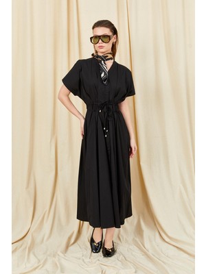 Tena Kadın Siyah 199 Düşük Kol Pile Detayli Önü Düğmeli̇ Popli̇n Elbi̇se