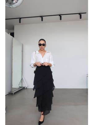 Özge Özgenç Asimetrik Kesim Kat Kat Şifon Etek