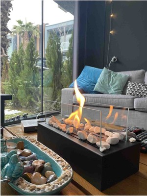 Özgürce Metal Siyah Masa Üstü Şömine, Sertifikalı Yakıt ve Dekoratif Taş Hediyeli