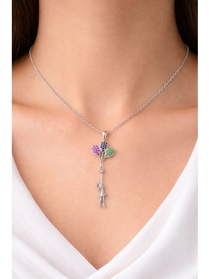 Herşey Nota Balonlu Kız Figürlü Taşlı Kolye – Renkli Detaylı Gümüş Renk Kadın Kolye
