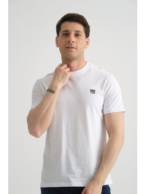 Beyaz Shooter Erkek Pamuklu Esnek T-Shirt  Standart Kalıp Minimal Logolu S