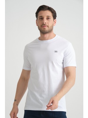 Beyaz  Erkek T-Shirt Nefes Alabilen Esnek Pamuklu Kumaş Regular Kalıp Minimal Logolu 2xl