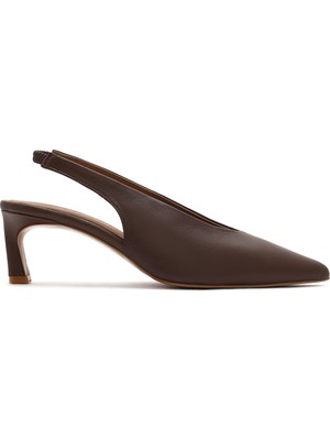 Derimod Kadın Kahverengi Arkası Açık Lastikli Kısa Topuklu Deri Ayakkabı 26PFD130418