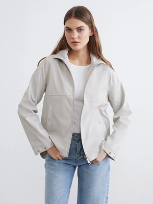 LC Waikiki Lcwaıkıkı Classic Bej Kapüşonlu Kadın Yağmurluk