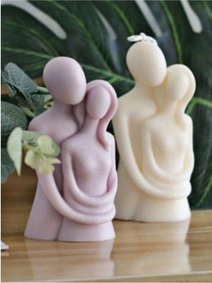 Bernami Pinterest Sarılan Çift Figürlü Vanilya Kokulu Dekoratif Mum - Beyaz ve Lila (Handmade Decorative Candle)