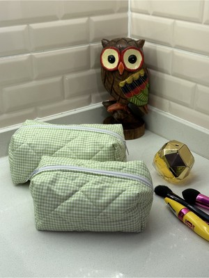 Özgürce Renkli Çiçekli ve Pötikareli Şık Makyaj Çantası