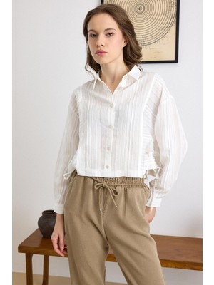 Olcay Yandan Büzgülü Kendinden Çizgili Crop Gömlek Ekru 9410