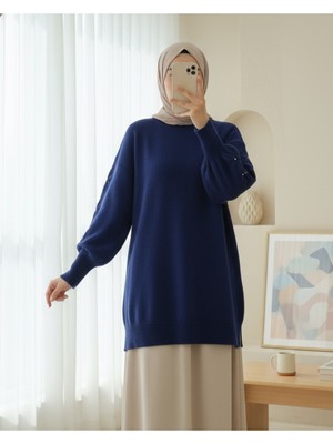 Modamorfo Kolu Çiçek Detaylı Yuvarlak Yaka Yumoş Triko Kazak -Laci