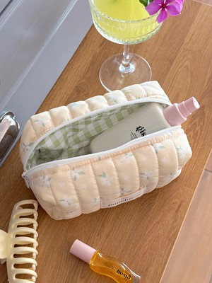 Özgürce Şık ve Kullanışlı Küçük Makyaj Çantası, Düzenli Taşıma Için Ideal