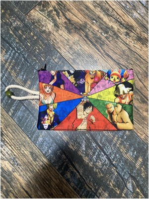 Özgürce Anime Desenli Çok Fonksiyonlu Kalemlik ve Makyaj Çantası Seti