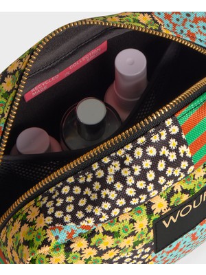 Özgürce Şık ve Pratik Makyaj Çantası, Seyahatleriniz Için Ideal Seçenek