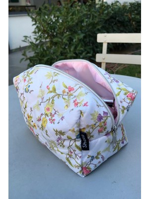 Özgürce Pratik ve Şık Kapitone Makyaj ve Seyahat Çantası, Hafif ve Dayanıklı