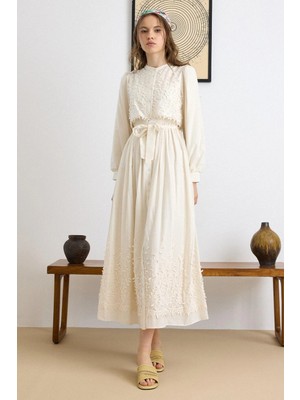 Olcay Pelerin ve Eteği Üç Boyutlu Aplikeli Exclusive Elbise Krem 9432-E