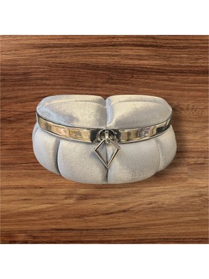 Özgürce D Model Ithal Kumaş Makyaj ve Tıraş Kutusu, Şık ve Kullanışlı Tasarım