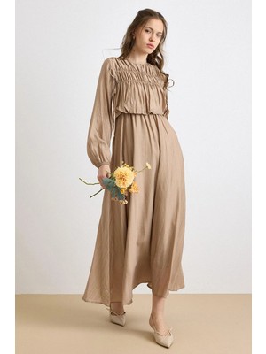 Olcay Büzgü ve Bağcık Detaylı Beli Büzgülü Elbise Kamel 9434-E