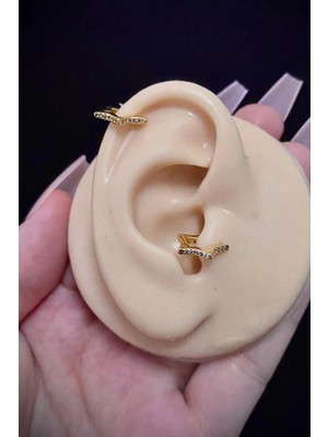 Blisse Piercing Kadın Yıldız Figürlü Zirkon Taşlı Tragus Helix Kıkırdak Çelik Piercing
