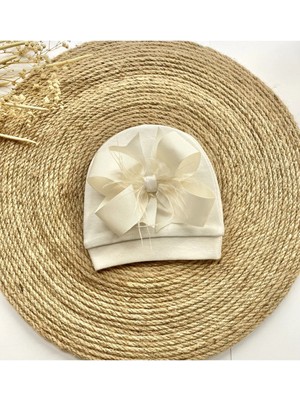 İrembaby Bebek Süslü Şapka Krem Tüylü Fiyonklu