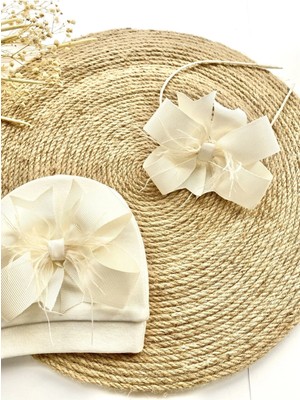 İrembaby Bebek Lohusa Seti Krem Tüylü Fiyonk Bebek Şapkası ve Anne Lohusa Tacı Lohusa Takımı