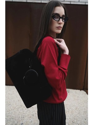 Jolamier Siyah Juliette Charm Juliette Charm Aksesuarlı Maxi Süet Omuz Çantası