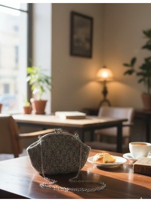 Gmn Collection Metalik Çok Renkli Kalpli Klipsli Zincir Askılı Çanta