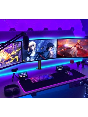 Techly 13"-24" Arası 3 Monitör Için Kelepçeli Masa Standı